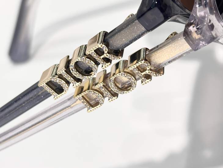 Picture of Dior Sunglasses _SKUfw76989618fw